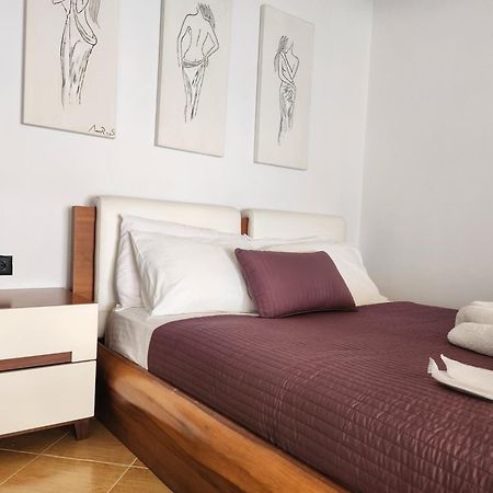 Paradise apartments Saranda Extérieur photo